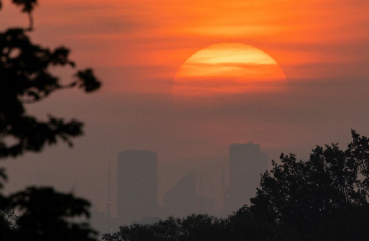 Nhiều khu vực ở Anh ghi nhận mức nhiệt vượt 32°C trong ngày 25/5. (Ảnh: Getty Images)