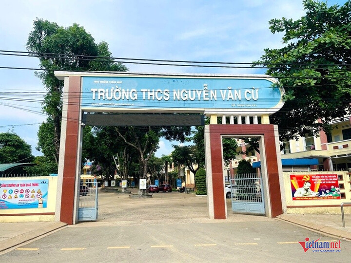Trường THCS Nguyễn Văn Cừ, nơi xảy ra vụ việc. Ảnh: Trần Hoàn