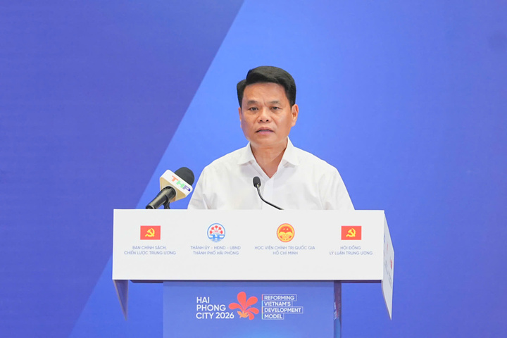 Ông Lê Ngọc Châu, Bí thư Thành ủy Hải Phòng, phát biểu chào mừng Hội thảo.
