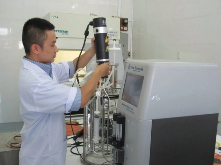 TS. Trương Hải Bằng, nghiên cứu sau tiến sĩ tại Đại học Văn Lang.