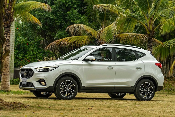 MG ZS.