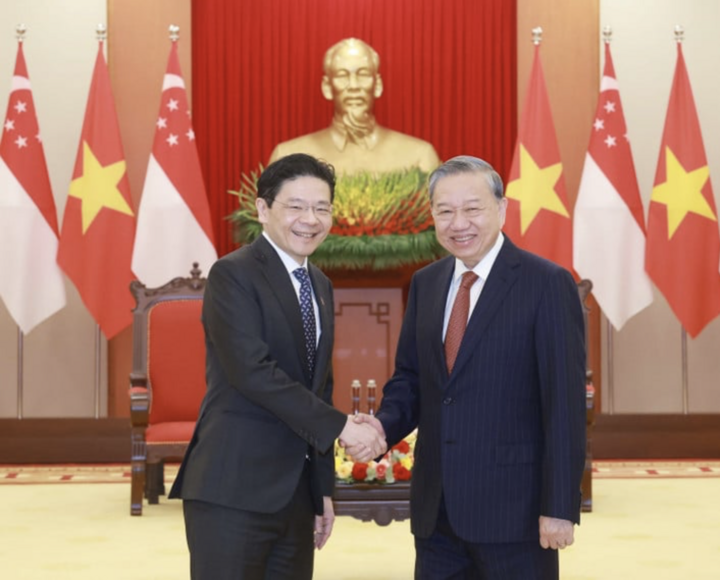 Tổng Bí thư Tô Lâm và Thủ tướng Singapore Lawrence Wong tại Hà Nội, tháng 3/2025. (Ảnh: TTXVN)