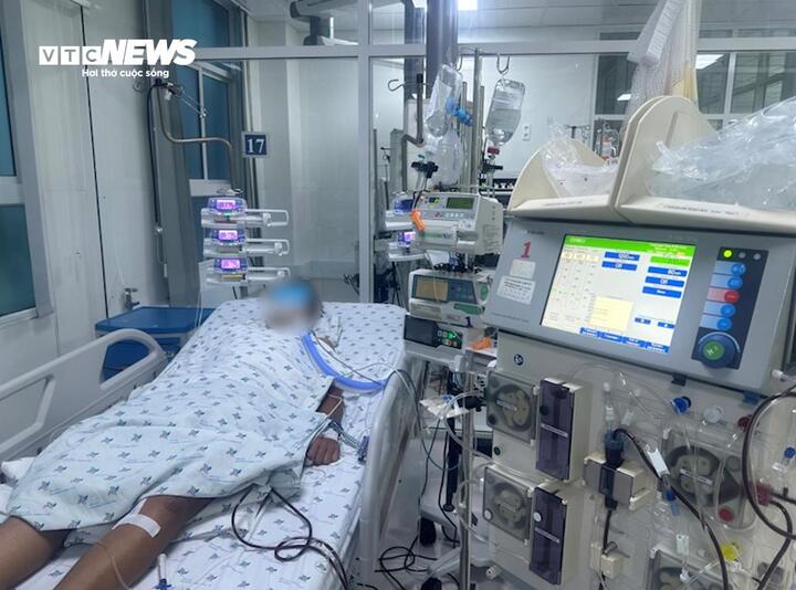 Trường hớp sốt xuất huyết nặng điều trị tại Bệnh viện Nhi Đồng Thành Phố. (Ảnh: BVCC)