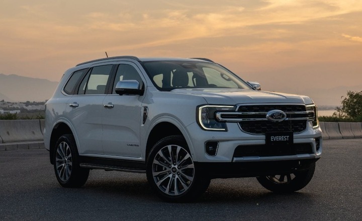 Ford Everest.