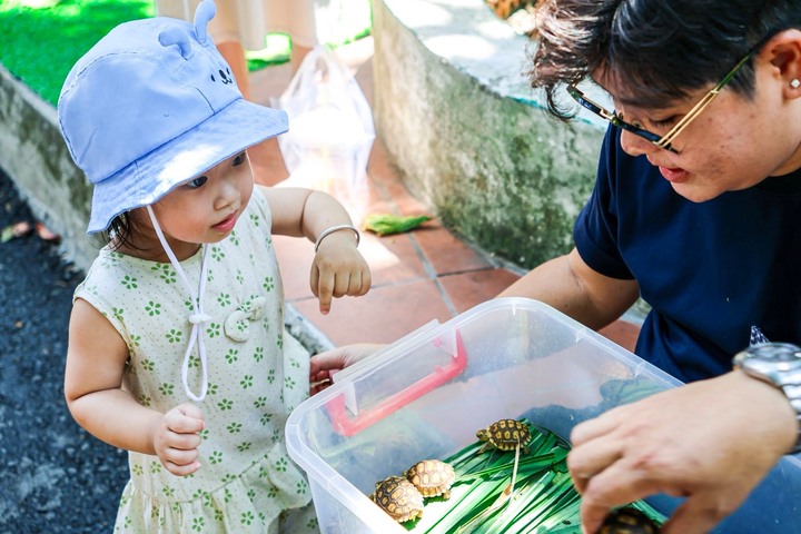 Đến Thảo Cầm Viên, các em nhỏ có thêm nhiều kiến thức về động vật và thiên nhiên. (Ảnh: Thảo Cầm Viên Sài Gòn)