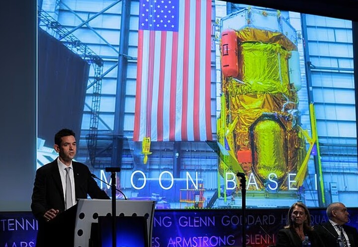 Ông Jared Isaacman, Giám đốc NASA, phát biểu tại họp báo. (Nguồn: Dailymail)