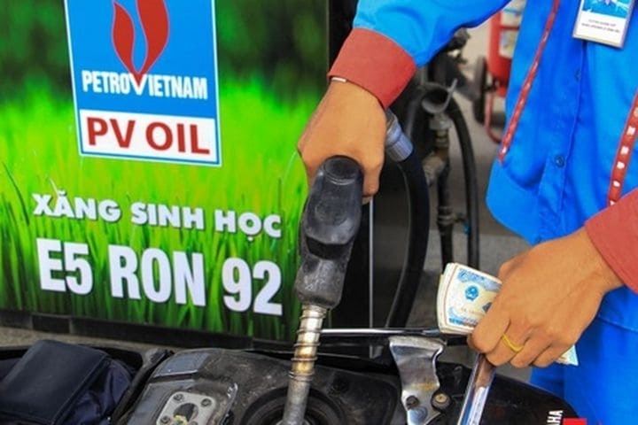 Tiếp tục bán xăng E5 đến hết năm 2030. (Ảnh minh họa: Báo Chính phủ)