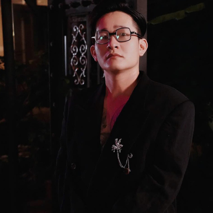Mr.Nhân từng là cựu thủ lĩnh nhóm BR Boiz và đang trong quá trình gây dựng lại Tổ đội SGM.