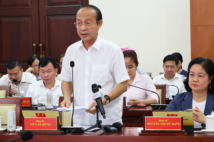 Bí thư phường Vũng Tàu Võ Văn Dũng kiến nghị TP.HCM nhanh chóng xử lý các đất công, trụ sở dôi dư để chống lãng phí.