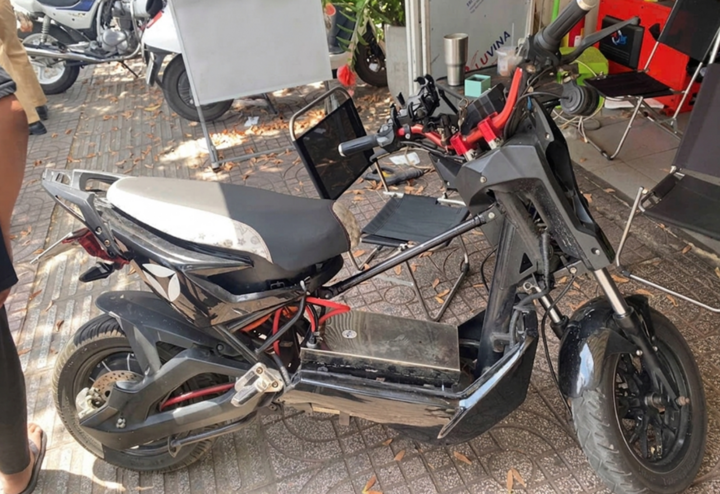 Một xe điện được "độ, chế". (Ảnh: CSGT)