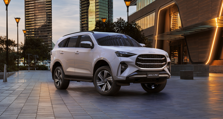 Isuzu mu-X tối ưu h&oacute;a b&agrave;i to&aacute;n kinh tế cho doanh nghiệp, kh&aacute;ch h&agrave;ng chạy dịch vụ.