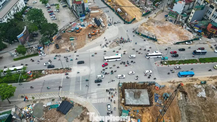 Từ ngày 30/5, nút giao La Thành - Nguyễn Chí Thanh sẽ tổ chức giao thông tự hành để phục vụ thi công ga S3 thuộc tuyến metro số 5 Hà Nội.