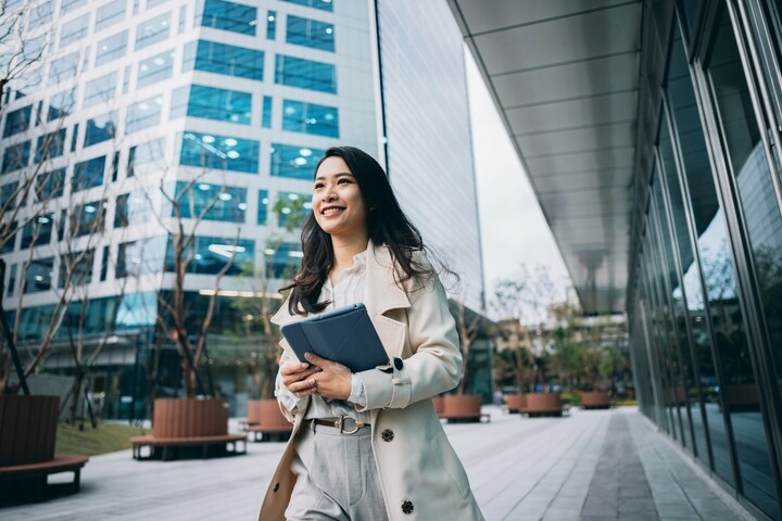 Cất cánh sự nghiệp nhờ làm chủ kỹ năng ngoại ngữ. (Ảnh: Hội đồng Anh)