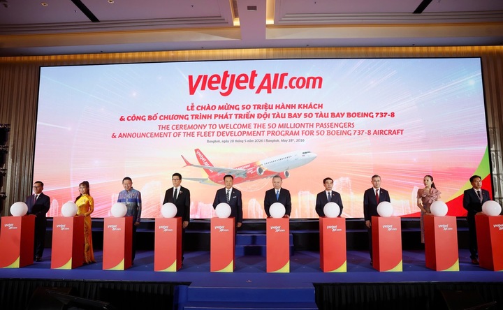 Vietjet chào mừng cột mốc 50 triệu lượt hành khách trên mạng bay Việt Nam – Thái Lan và công bố chương trình phát triển đội tàu bay Boeing 737-8.