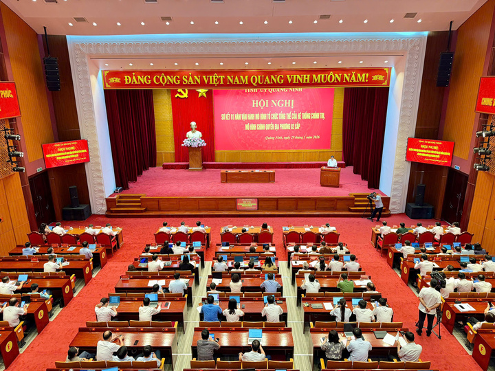 Tỉnh ủy Quảng Ninh tổ chức hội nghị sơ kết 1 năm vận hành mô hình chính quyền địa phương 2 cấp.