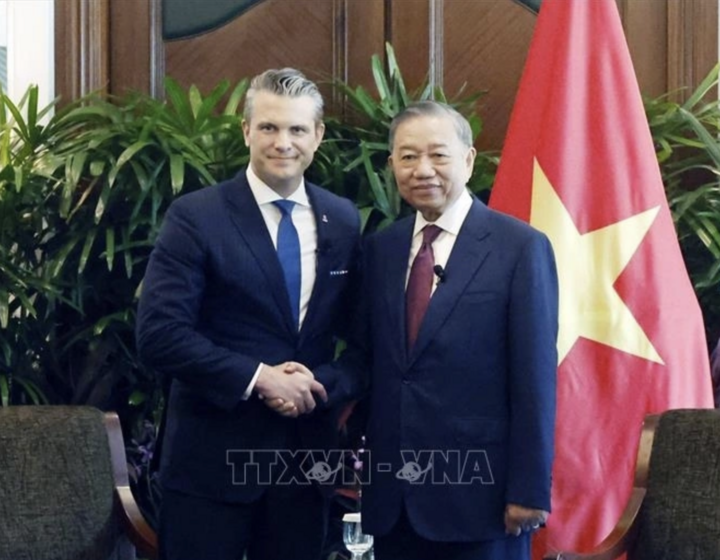 Tổng Bí thư, Chủ tịch nước Tô Lâm tiếp Bộ trưởng Bộ Chiến tranh Mỹ Pete Hegseth. (Ảnh: Thống Nhất/TTXVN)