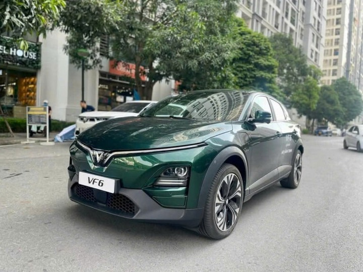 So sánh VinFast VF6 Eco và VF6 Plus: Khác biệt gì khi chênh nhau 60 triệu đồng? - 8