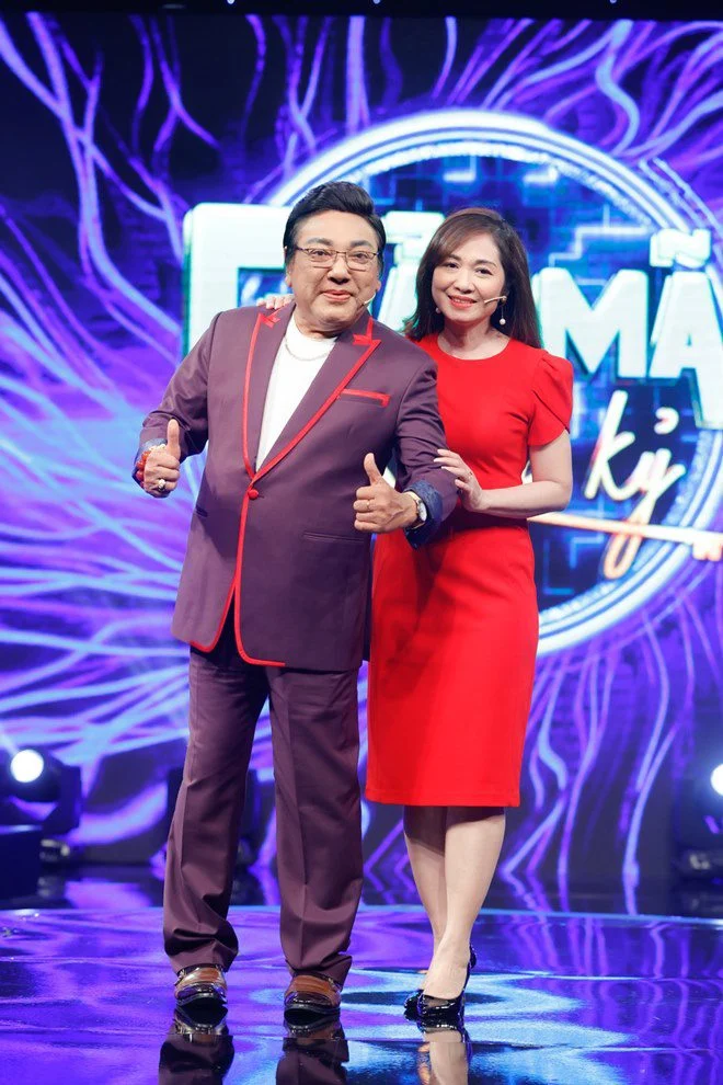 NSƯT Phú Quý và vợ kém 22 tuổi.