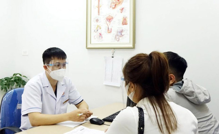 Ngày càng nhiều vợ chồng trẻ đến khám vì hiếm muộn.