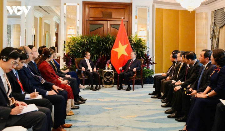 Toàn cảnh buổi Tổng Bí thư, Chủ tịch nước Tô Lâm hội kiến Chủ tịch Quốc hội Singapore.