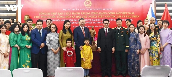 Tổng Bí thư, Chủ tịch nước gặp mặt cộng đồng người Việt tại Philippines - 5