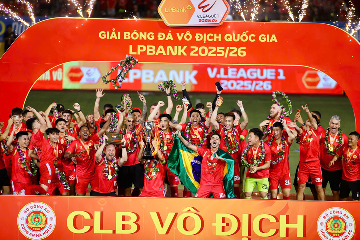 Đây là lần thứ hai đội bóng ngành công an vô địch V.League, kể từ sau khi lên hạng và đổi tên vào năm 2023.