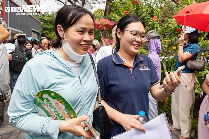 Những cung bậc cảm xúc khép lại kỳ thi lớp 10 tại Hà Nội - 11