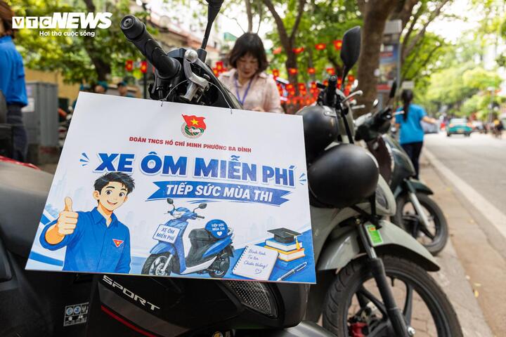 Những cung bậc cảm xúc khép lại kỳ thi lớp 10 tại Hà Nội - 21