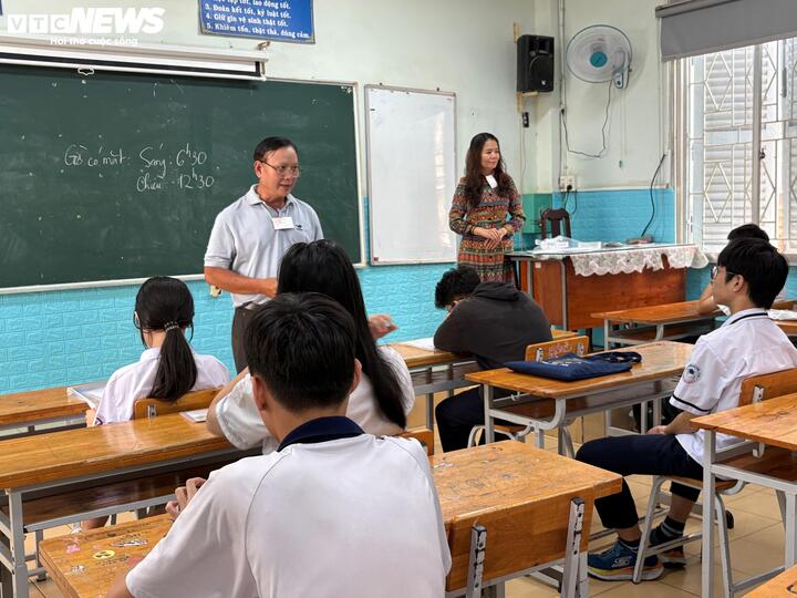 Thí sinh TP.HCM hồi hộp trước kỳ thi vào lớp 10 - 10