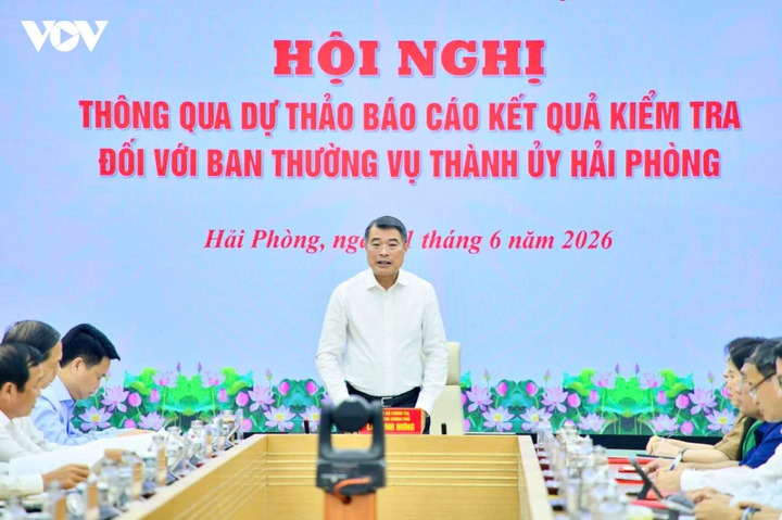 Thủ tướng Lê Minh Hưng phát biểu tại hội nghị.