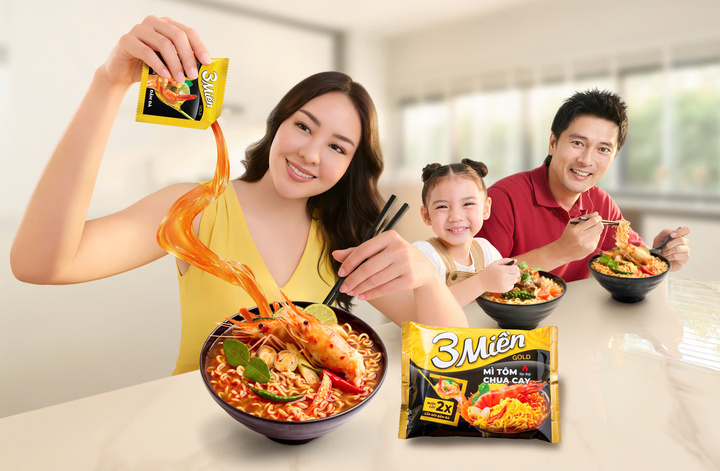 Gói nước cốt tôm & thịt trở thành bí kíp của tô mì ngon.