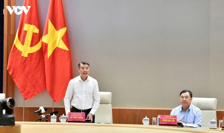 Thủ tướng Lê Minh Hưng làm việc với lãnh đạo Thành phố Hải Phòng và các tỉnh Quảng Ninh, Bắc Ninh, Ninh Bình, Hưng Yên về nhà ở xã hội, nhà ở cho thuê. Cùng dự cuộc làm việc có Phó Thủ tướng Thường trực Phạm Gia Túc.