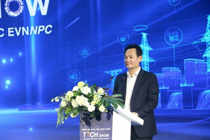 Tổng Giám đốc EVNNPC Nguyễn Đức Thiện luôn kiên định định hướng lấy đổi mới sáng tạo, khoa học công nghệ và chuyển đổi số làm động lực phát triển doanh nghiệp.