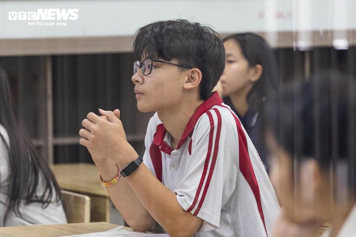 Kỳ thi tuyển sinh vào lớp 10 tại Hà Nội được đánh giá là căng thẳng với tỉ lệ chọi cao. (Ảnh: Minh Đức).