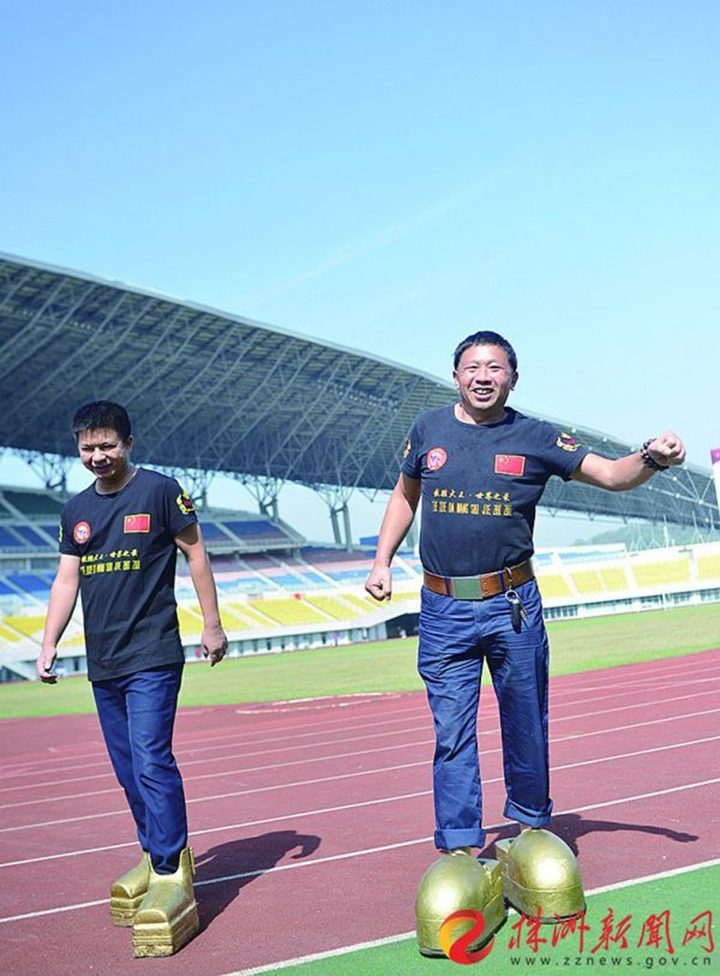 Ông Trương Chính Huy được gọi là "Vua giày sắt"
