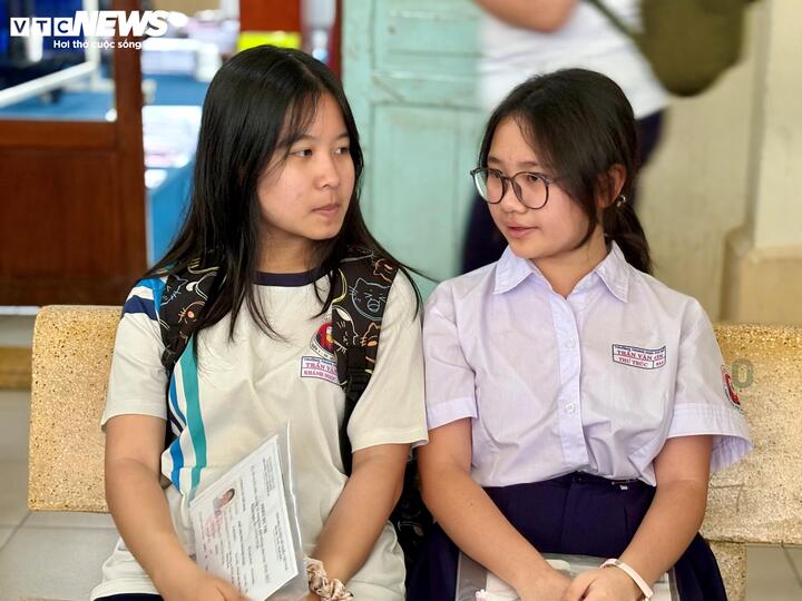 Thi lớp 10 tại TP.HCM: Thí sinh hồi hộp đoán đề Văn, mong ra chủ đề về đất nước - 4