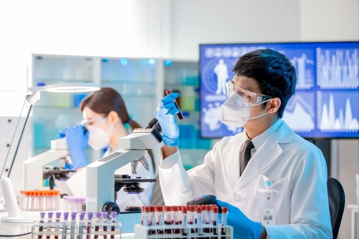 Chàng trai nghèo Geng Hongwei dùng AI phanh phui gian lận học thuật. (Ảnh: Shutterstock)