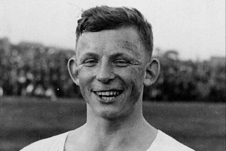 Ernst Wilimowski từng ghi bốn bàn thắng trong một trận đấu World Cup trước Brazil. (Nguồn: The Athletic)