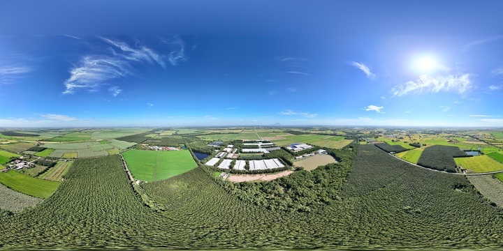 Toàn cảnh trang trại Vinamilk Green Farm nhìn từ trên cao. (Ảnh: VN)