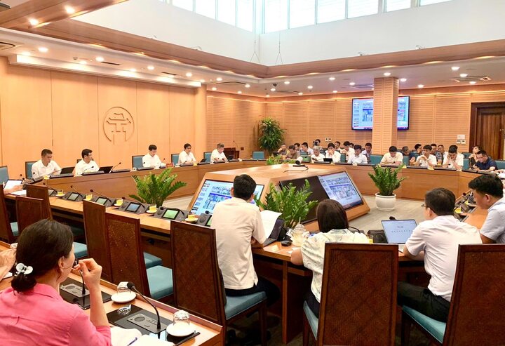 Quang cảnh phiên họp.