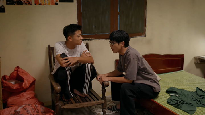 Khuê ngay lập tức tìm Cương ngay sau khi phát hiện ra sự thật về Lan.