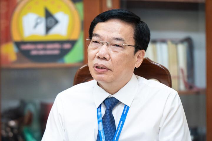 TS Vũ Văn Tiến, Hiệu trưởng Trường THPT Chuyên ĐH Sư phạm. (Ảnh: Thanh Hùng)