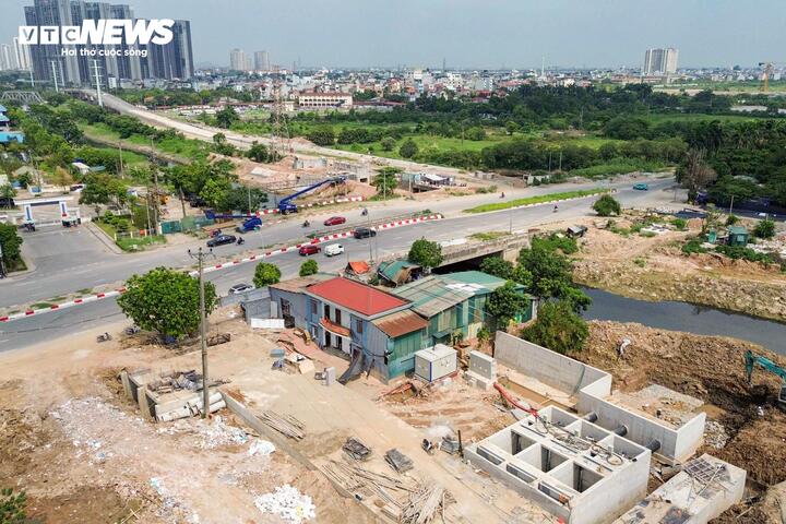Với tiến độ thi công đang được đẩy nhanh, cụm trạm bơm Cầu Ngà 1, Cầu Ngà 3 và Đồng Tép được kỳ vọng sẽ trở thành lời giải quan trọng cho bài toán ngập úng phía Tây Thủ đô, giúp người dân sớm thoát khỏi cảnh thấp thỏm mỗi khi mùa mưa bão đến gần.