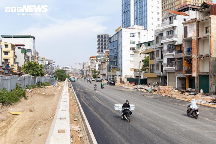 Cận cảnh tuyến đường Vành đai 7.210 tỷ đồng đang 'thay da đổi thịt' ở Hà Nội - 6