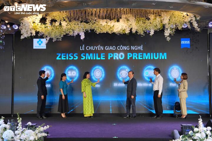 Bệnh viện Mắt Sông Cầu tiếp nhận chuyển giao hệ sinh thái nhãn khoa hiện đại, chính thức đưa vào vận hành công nghệ SMILE PRO PREMIUM.