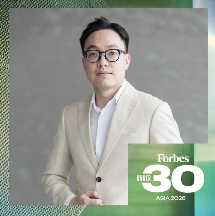 Nhà đầu tư công nghệ Bùi Đức Anh vừa lọt Top 30 Under 30 Asia 2026, hạng mục Tài chính & Đầu tư của Forbes. (Ảnh: NVCC)
