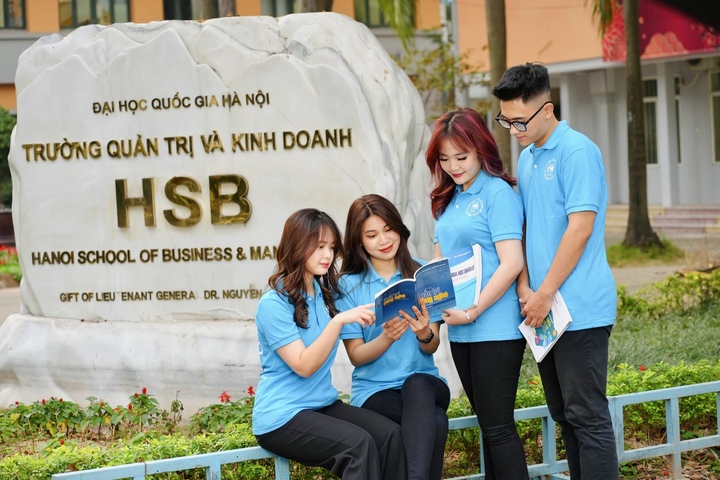 Trường Quản trị và Kinh doanh dẫn đầu mức học phí trong 12 trường thành viên trực thuộc Đại học Quốc gia Hà Nội, với mức thu từ 44-78 triệu đồng/năm. (Ảnh: HSB)
