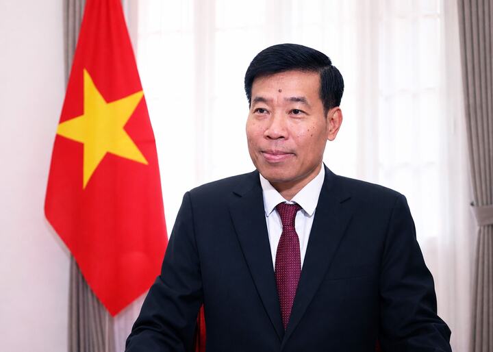 Thứ trưởng Bộ Ngoại giao Nguyễn Mạnh Cường.