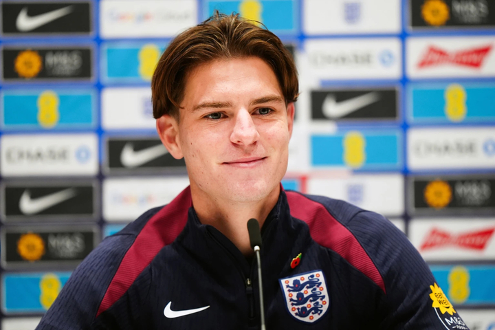 Liverpool đang cân nhắc chiêu mộ tiền vệ Alex Scott. (Ảnh: AP)
