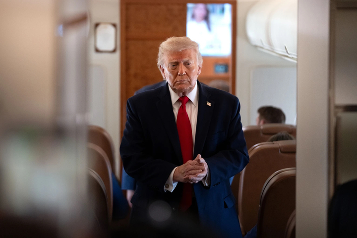 Tổng thống Trump trước đó tuyên bố ông có thể sẽ gặp Lãnh tụ Tối cao Iran Mojtaba Khamenei “vào một thời điểm nào đó”. (Ảnh: AP)